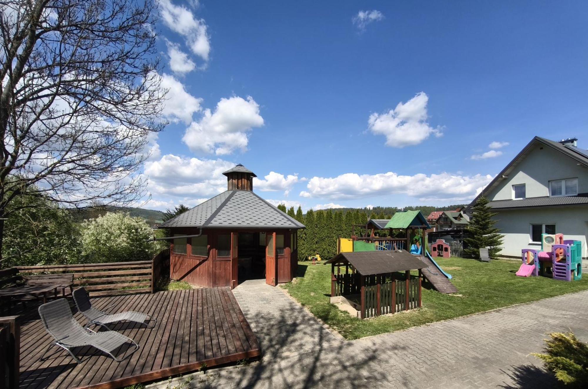 Apartaments Gory Niedzica Zamek Exterior photo